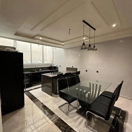 Fez Spacious Stay With Moroccan Artisanal Charm Exterior photo