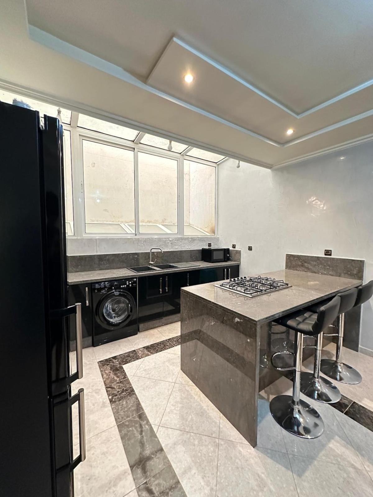 Apartment Spacious With Moroccan Artisanal Charm