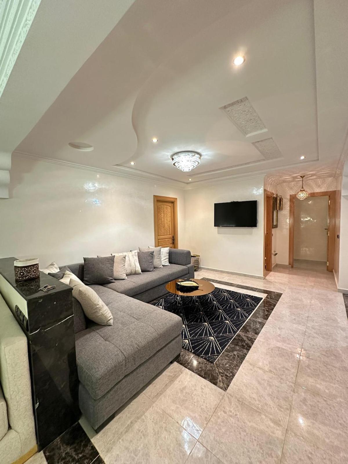 Apartment Spacious With Moroccan Artisanal Charm *